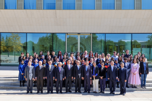 The Delegation Led by H.E. LI Hongzhong Visited the UCD Confucius Institute for Ireland